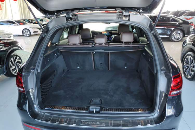 Used Mercedes-Benz GLC 2020 GLC 260 L 4MATIC Dynamic Model