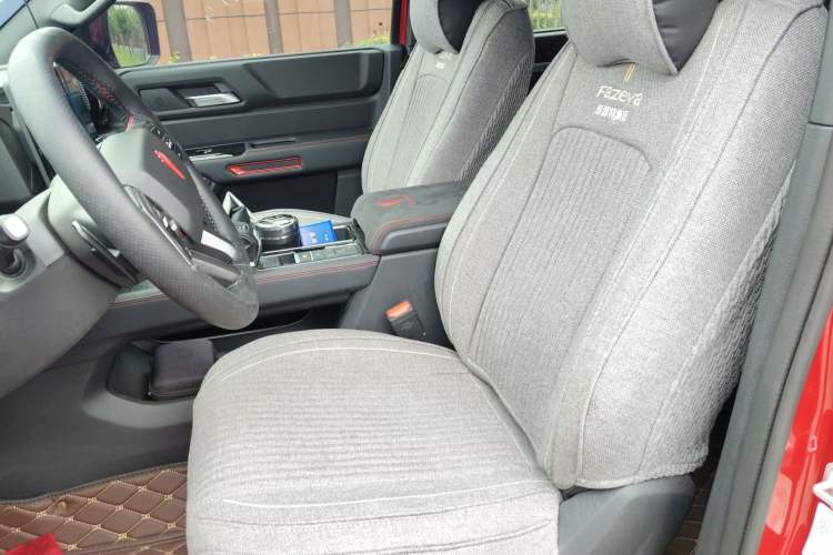 Used JMC DaDao 2023 Fly-Jiang 2.3T Gasoline Automatic 4x4 Boundaryless Model