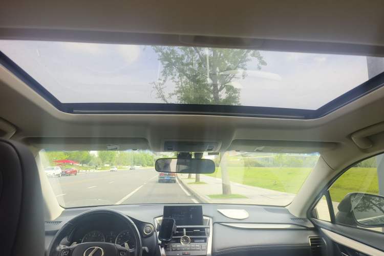 Used Lexus NX 2015 200T All-Wheel-Drive Fēngshàng Edition Headliner