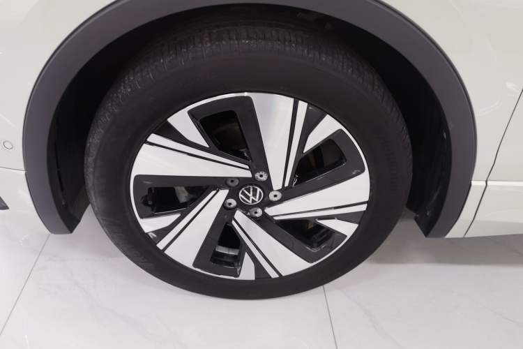 Used Volkswagen Tiguan L 2023 Restyled 330TSI Automatic Two-Wheel Drive R-Line Flagship Edition Left Front Wheel Hub