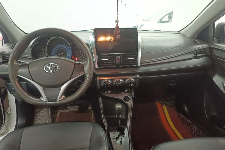 Used Toyota YARiS L Zhi Xuan 2015 1.5E Automatic Charm Edition