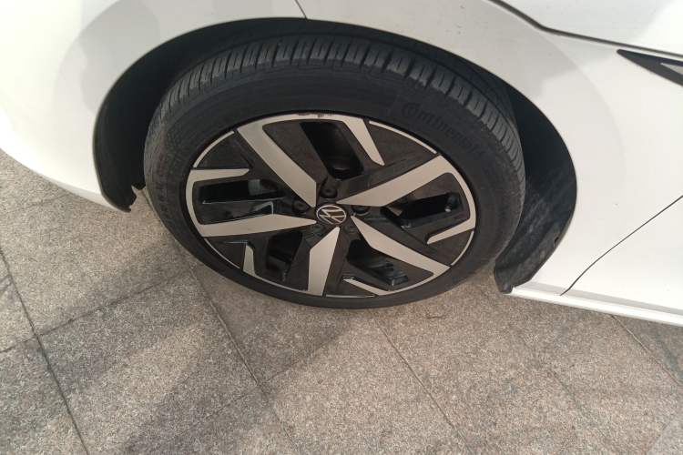 Used Volkswagen Lamando 2022 Lavida L 280TSI DSG Cool & Spicy Edition Left Front Wheel Hub