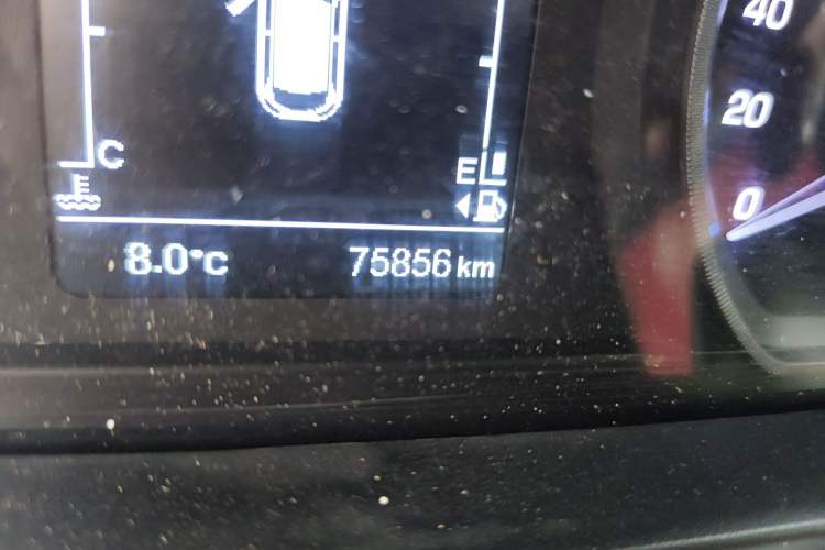 Used CHANGAN OSHAN X7 2020 1.5T Automatic Luxury Version Odometer Close Up