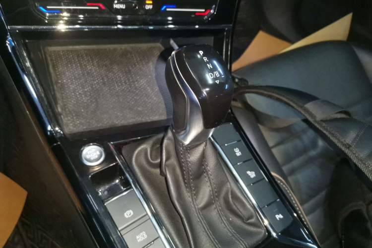 Used Volkswagen Passat New Energy 2020 430 PHEV Hybrid Elite Edition China VI Standard
