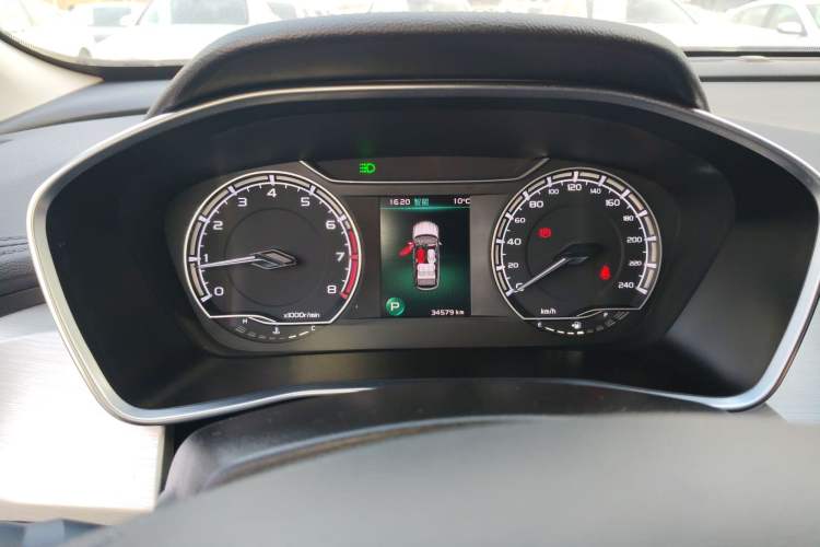 Used Geely Auto Coolray 2023 1.5T DCT Platinum Edition