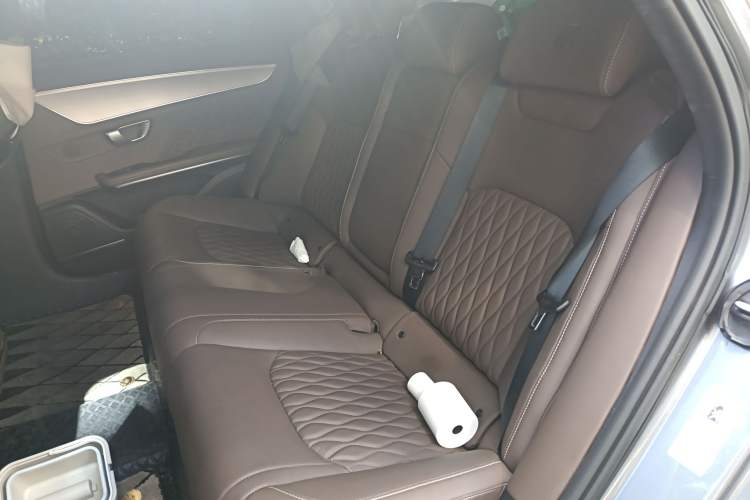 Used BYD Han 2022 DM-i 121KM Prestige Model Left Rear Seat