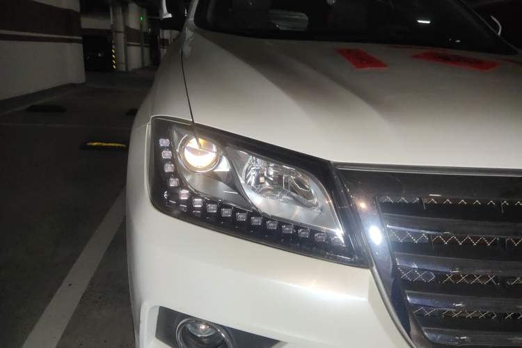 Used Haval H2 2017 Red-Label 1.5T Manual Two-Wheel-Drive Elite Model
