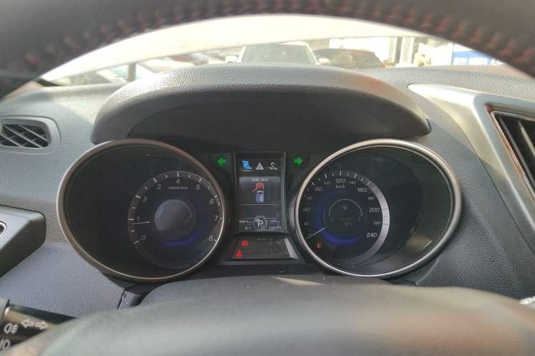 Used Changan CS75 2016 1.8T Automatic Elite Model China IV Standard