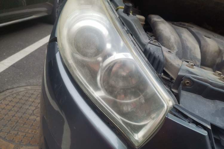 Used JAC Group Refine M2 2012 1.8L MT Business & Luxury 7-Seater