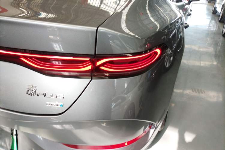 Used BYD Qin PLUS 2025 EV Smart Drive Edition 420KM Leading Model
