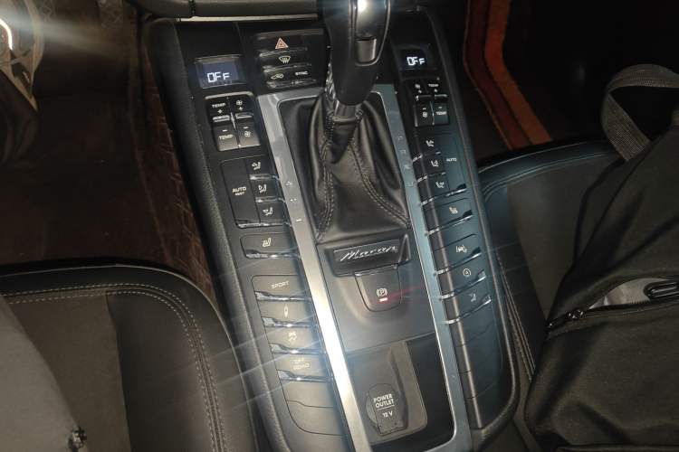 Used Porsche Macan 2018 Macan 2.0T