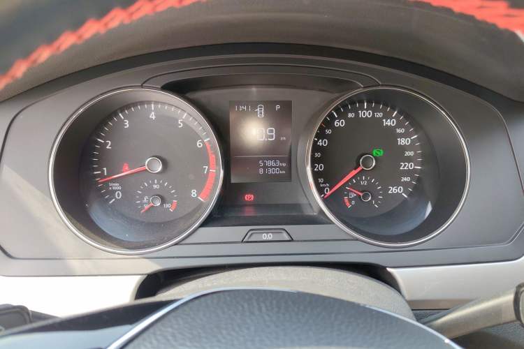 Used Volkswagen Lamando 2017 230TSI DSG Fashion Edition Instrument Cluster