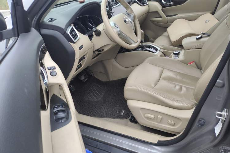 Used Nissan X-Trail 2014 2.5L CVT Ultimate Edition 4WD
