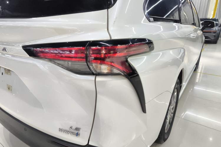 Used Toyota Sienna 2021 2.5L Hybrid Comfort Edition