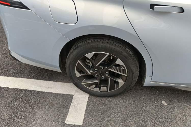 Used AION S Plus 2023 70 Enjoyment Edition Ternary Lithium