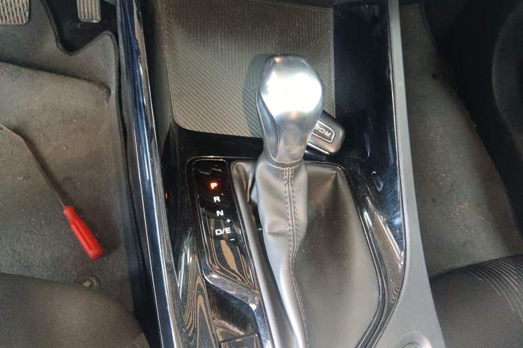 Used Roewe i5 2021 1.5L CVT Platinum Edition