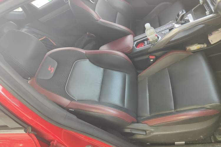 Used Geely Auto Coolray 2019 Sport Model 260T DCT Battle China V Standard
