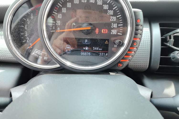 Used MINI 2016 1.5T COOPER Avant-Garde