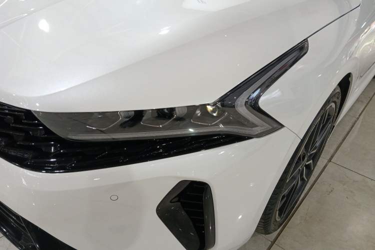 Used Kia K5 2025 2.0T Flagship Edition
