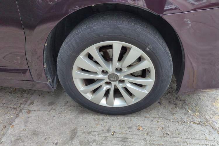 Used Citroen C-Quatre 2014 1.6L Manual Car Connectivity Edition Right Front Wheel Hub