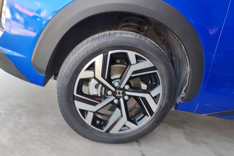 Used SOL X8 2021 300T DCT Luxury Smart Connect Edition 7 Seats
