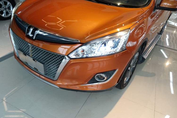 Used Luxgen U6 SUV 2015 1.8T Fashion Edition Left Front Headlight