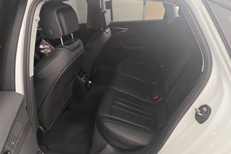 Used Audi A4L 2022 40 TFSI Luxury Dynamic Model Left Rear Seat