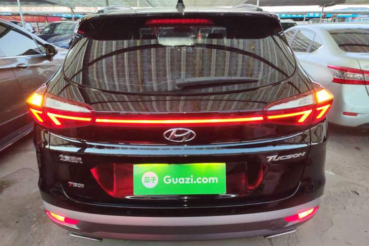 Used Hyundai Tucson 2019 280TGDi Dual-Clutch Two-Wheel Drive Fashion Edition China V Standard
