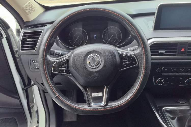 Used Dongfeng Fengon S560 2019 1.8L Manual Urban Model Steering Wheel