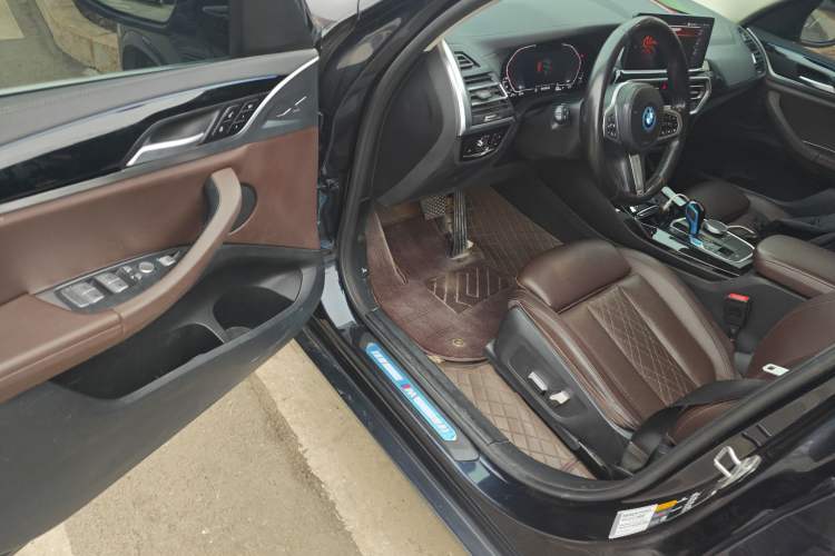 Used BMW iX3 2022 Leading Model