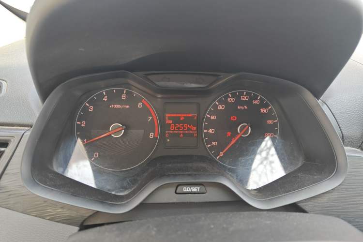 Used Baojun 310 2016 1.2L manual Comfort trim level
