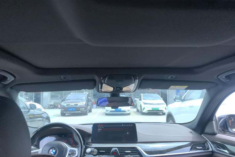 Used BMW 5 Series 2022 Restyled 525Li M Sport Package Headliner