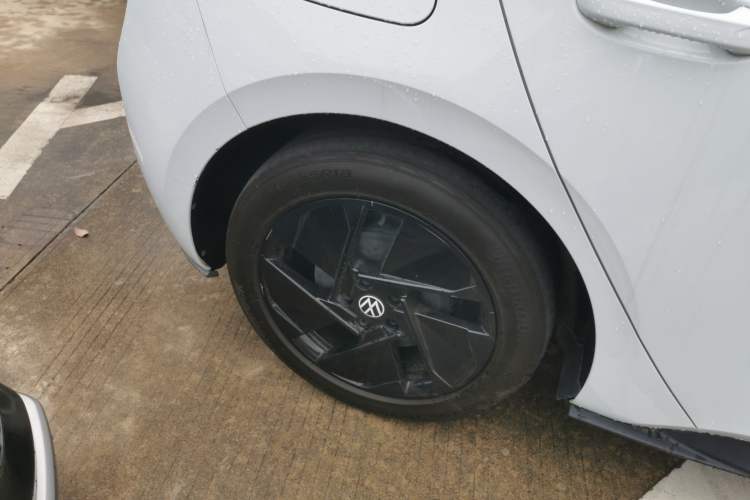 Used Volkswagen ID.3 2023 Upgraded Model Pure Intelligent Enjoyment Version Right Rear Wheel Hub