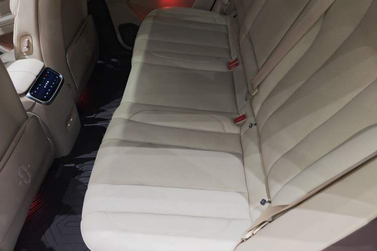 Used Hima AITO M7 2024 1.5T Intelligent Driving 4WD Max Edition 5 Seats Left Rear Seat