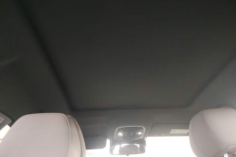 Used Chery Tiggo 8 PLUS C-DM 2025 1.5T 116 km Prestige Version 5 Seats