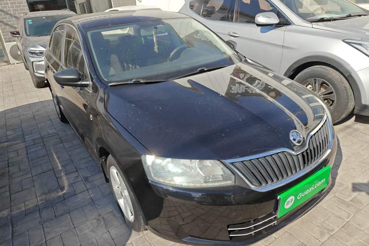 Used Skoda Rapid 2015 1.4L Manual Enjoyment Model