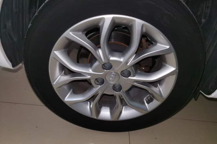 Used Geely Auto Vision 2018 1.5L Manual Happiness Edition Exterior 5