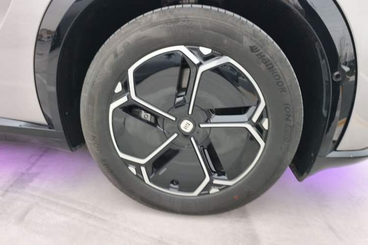 Used Xiaomi Auto YU7 2025 Ultra-Long Range Rear-Wheel Drive Version