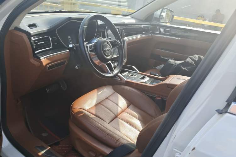 Used Zotye T700 2017 1.8T Dual-Clutch Prestige Model
