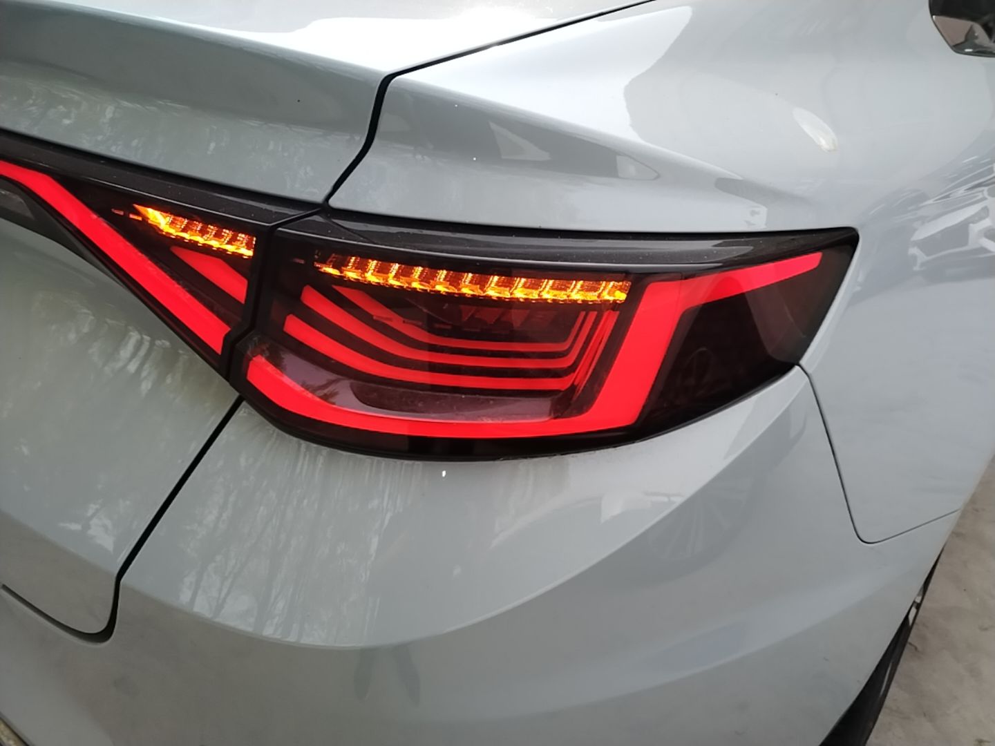 Geely Auto Emgrand L HiP 2024 Longteng Edition 1.5TD-DHT Pro 100KM Superior Model — снимка 9