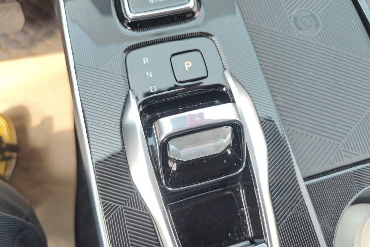 Used GAC Trumpchi EMKOO 2022 2.0T Neutron Star Max Edition