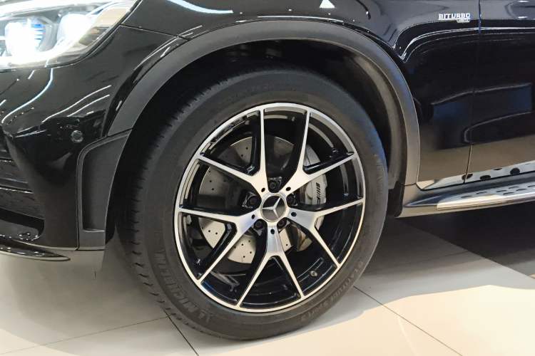 Used Mercedes-Benz GLC AMG 2022 AMG GLC 43 4MATIC Left Front Wheel Hub