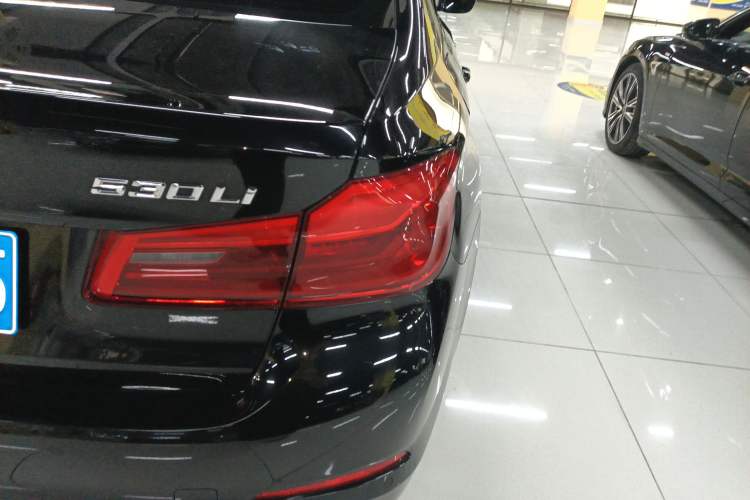 Used BMW 5 Series 2020 530Li Luxury Edition Premium Package Right Rear Taillight