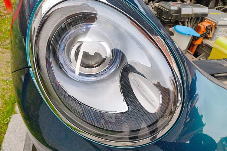 Used ORA Good Cat 2023 401 km Standard Range Premium Version Lithium Iron Phosphate
