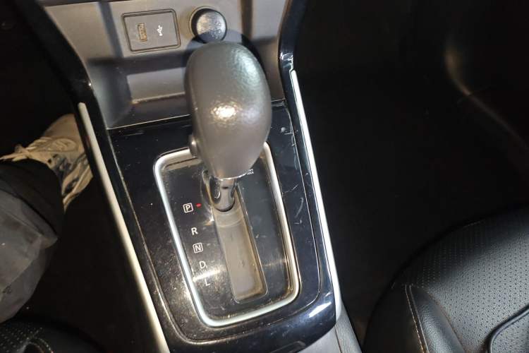 Used Nissan Sylphy 2021 Classic 1.6XL CVT Luxury Edition Gear Lever