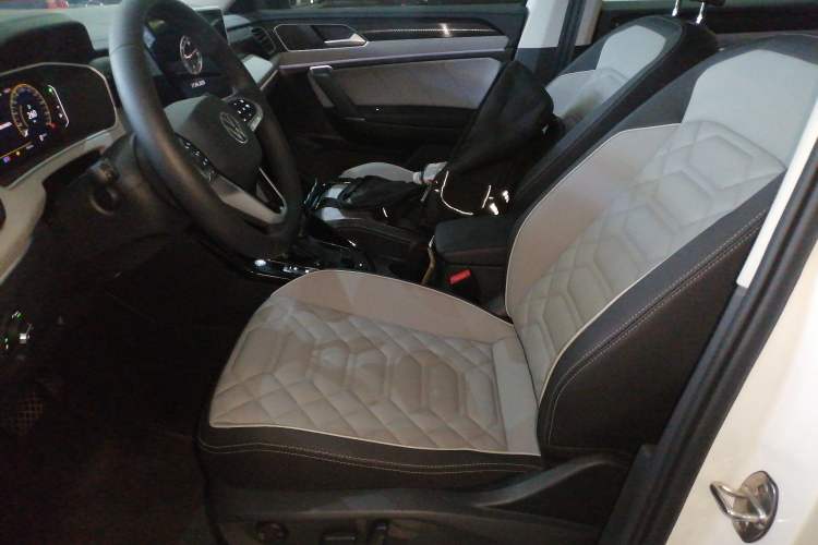 Used Volkswagen Tayron 2024 300TSI Two-Wheel-Drive Luxury Plus Advanced Version Left Front Seat