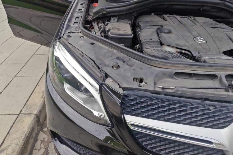 Used Mercedes-Benz GLE 2017 GLE 320 4MATIC Dynamic Model Right Front Headlight