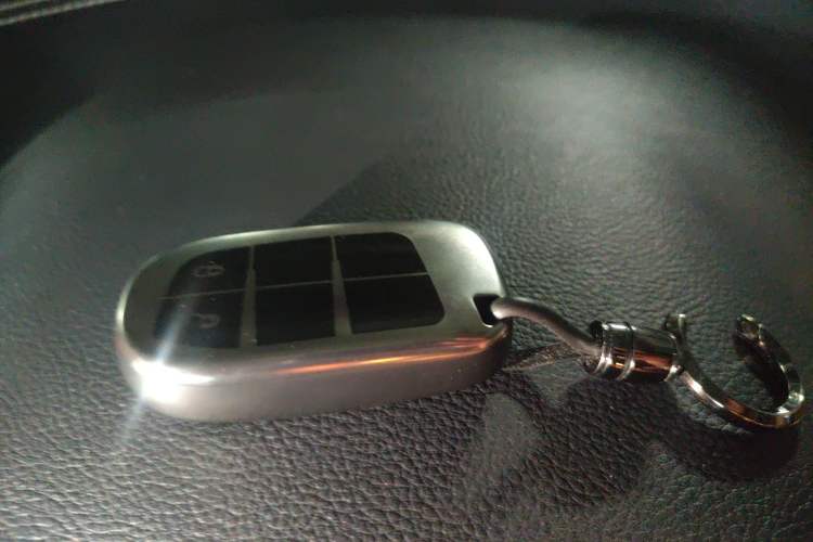 Used Jeep Cherokee 2017 2.4L Leading Edition
