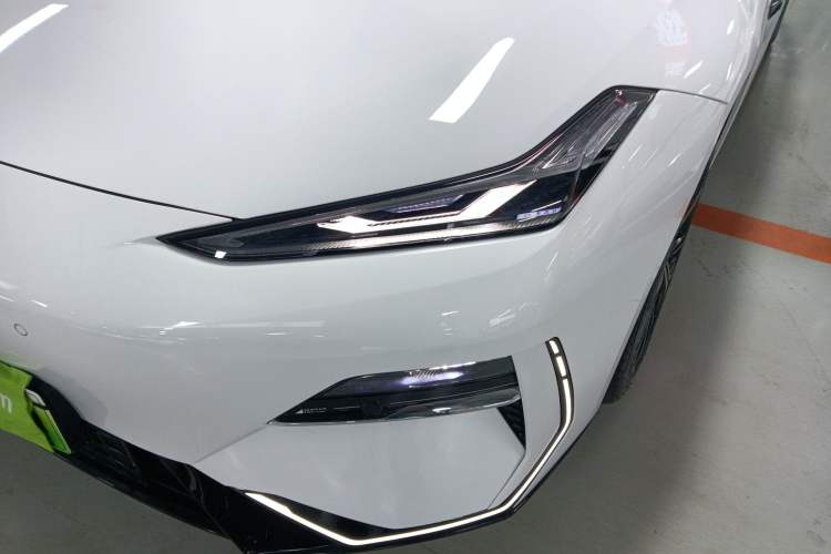 Used Geely Galaxy E8 2025 700 km Long-Range Intelligent Driving Version