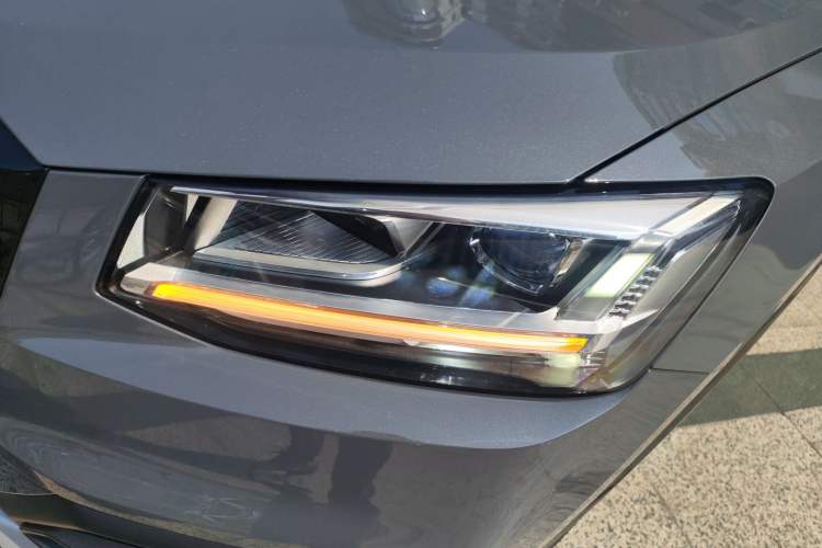 Used Audi Q2L 2021 35 TFSI Fashion Dynamic Model Left Front Headlight